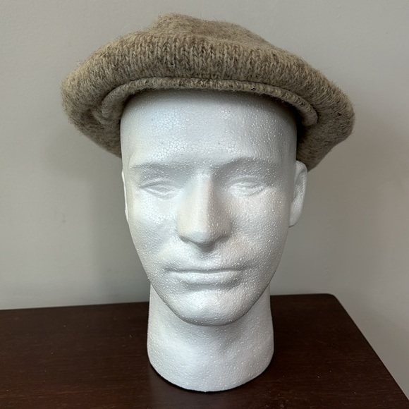 Vintage Pendleton wool knit hat with hard brim